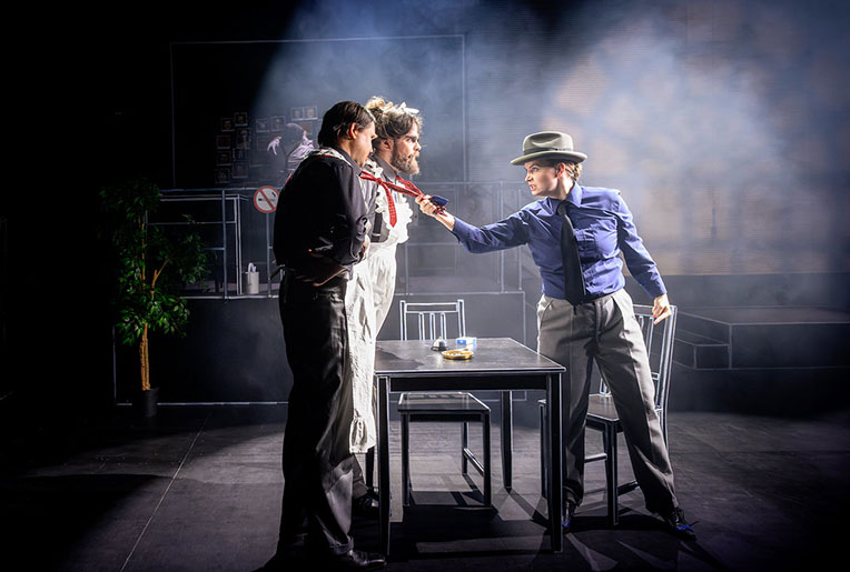 Livsfarligt på allvar DuvTeatern