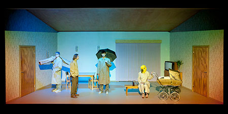 Tavallisuuden aave Q-teatteri 2016